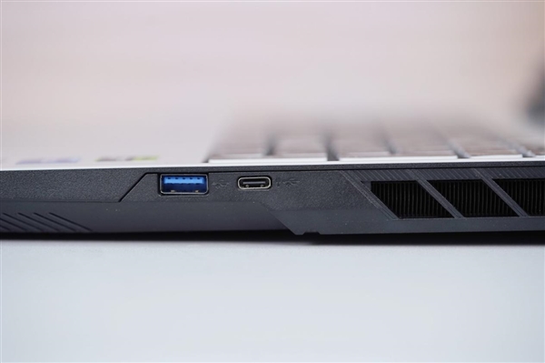 满血RTX 5070Ti加持!七彩虹隐星P16 Pro图赏