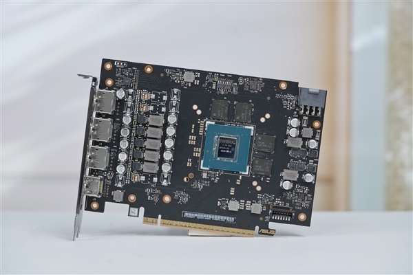 小巧双拼色!华硕RTX 5060 Ti DUAL OC 8GB显卡图赏
