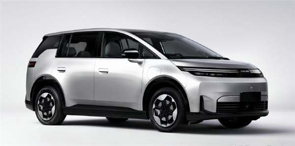 车圈最强流量密码！现在只有俩字：换壳