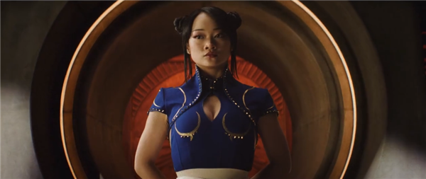 《街头霸王》真人电影预告公布：春丽扮演者被吐槽像大妈