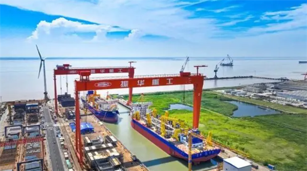 海上巨无霸！我国最大舱容耙吸挖泥船“双子星”完成海试