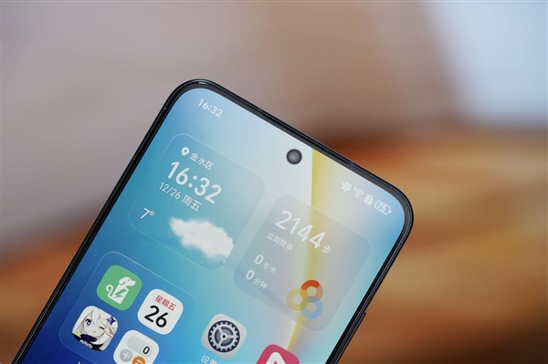 全球首发10000mAh电池！荣耀WIN图赏