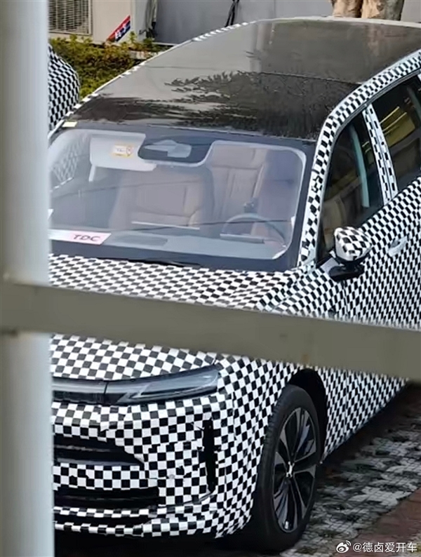 问界M9亲民平替 宝骏华境S内饰曝光:新势力有的基本都配齐