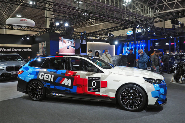 平时规规矩矩的车企 正在东京改装车展上释放天性