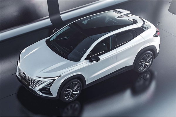 长安UNI-T车机中控屏触摸失灵!车主集体投诉:出了质保就坏