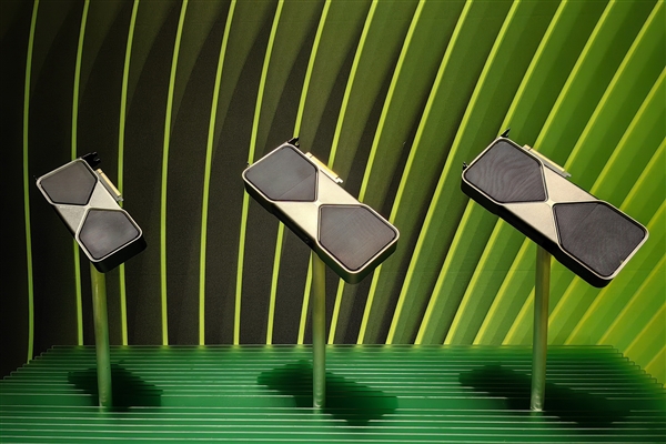 NVIDIA新卡皇RTX 5090 Ti再曝光：功耗直飙超700W！性能提升10%