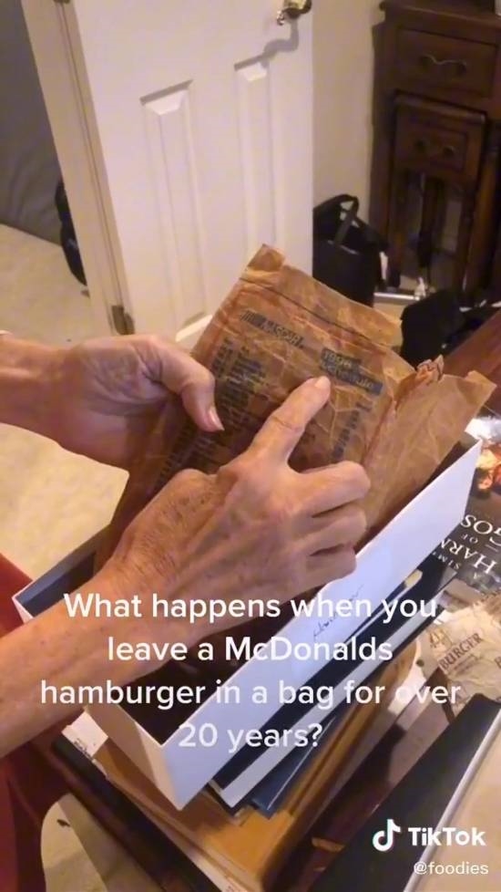 麦当劳套餐保存20年没发霉、腐烂！网友热议