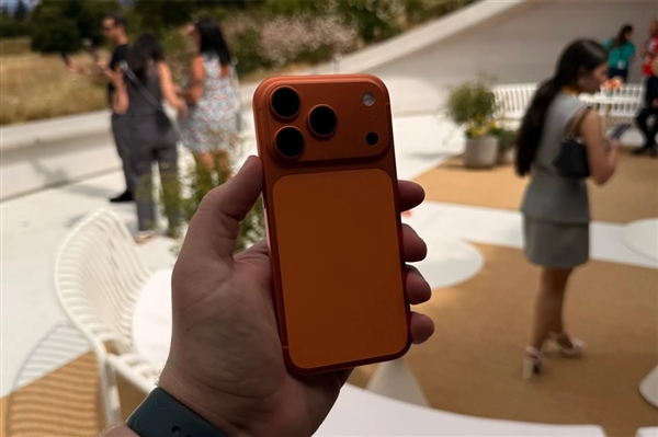 少刷手机就是在保养气血!该放下手机了