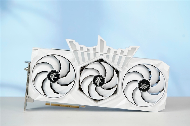 影驰RTX50系列《生化危机9》对比测试：DLSS4提升帧数 路径追踪画质最佳 从主流到高端总有一款适合你