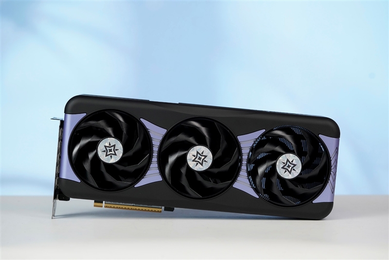 影驰RTX50系列《生化危机9》对比测试：DLSS4提升帧数 路径追踪画质最佳 从主流到高端总有一款适合你