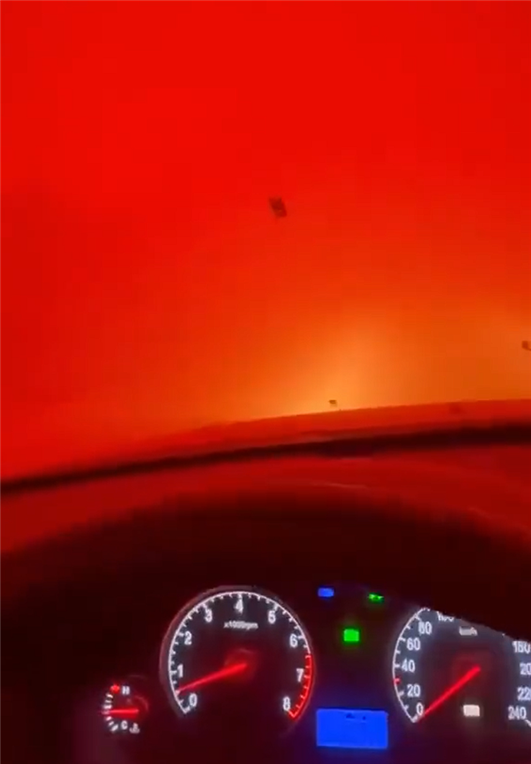 末日景象不过如此！罕见沙尘暴席卷希腊利比亚：漫天血红色