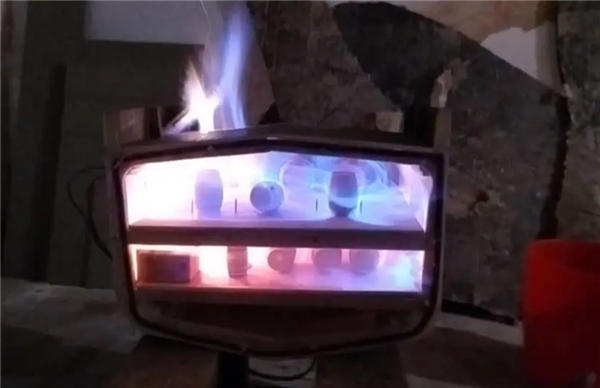 史上最著名的“幽灵船”:船好好的在海上飘 但船员却集体消失