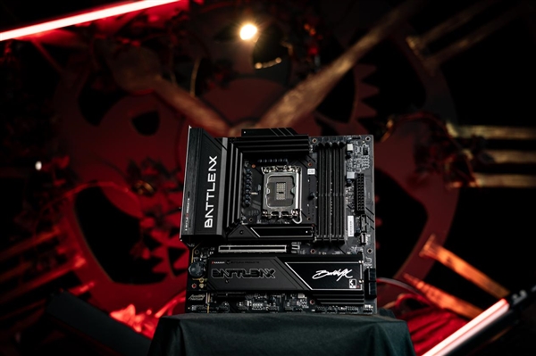 DDR4用户也有份！七彩虹战斧B860M/B760M超级黑刃主板发布：749元起