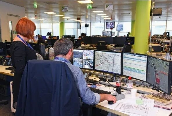 俩未成年黑客搞得英国损失数十亿英镑：最终栽到一份外卖上