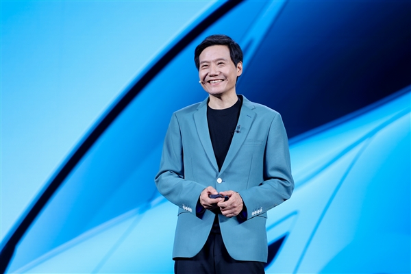 徐洁云回应“雷军打新长鑫科技狂赚7亿”报道：不能这么算 是公司投资行为