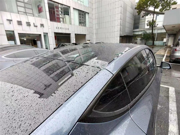 Model Y送至特斯拉官方修车 惨遭多处损坏 门店“失忆”：没注意到