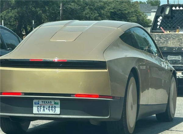 不想造车的马斯克 正式进军网约车领域了