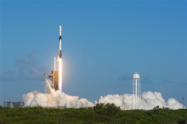400亿美元买GPU！马斯克称SpaceX表外融资落地：200+新云厂商将血流成河
